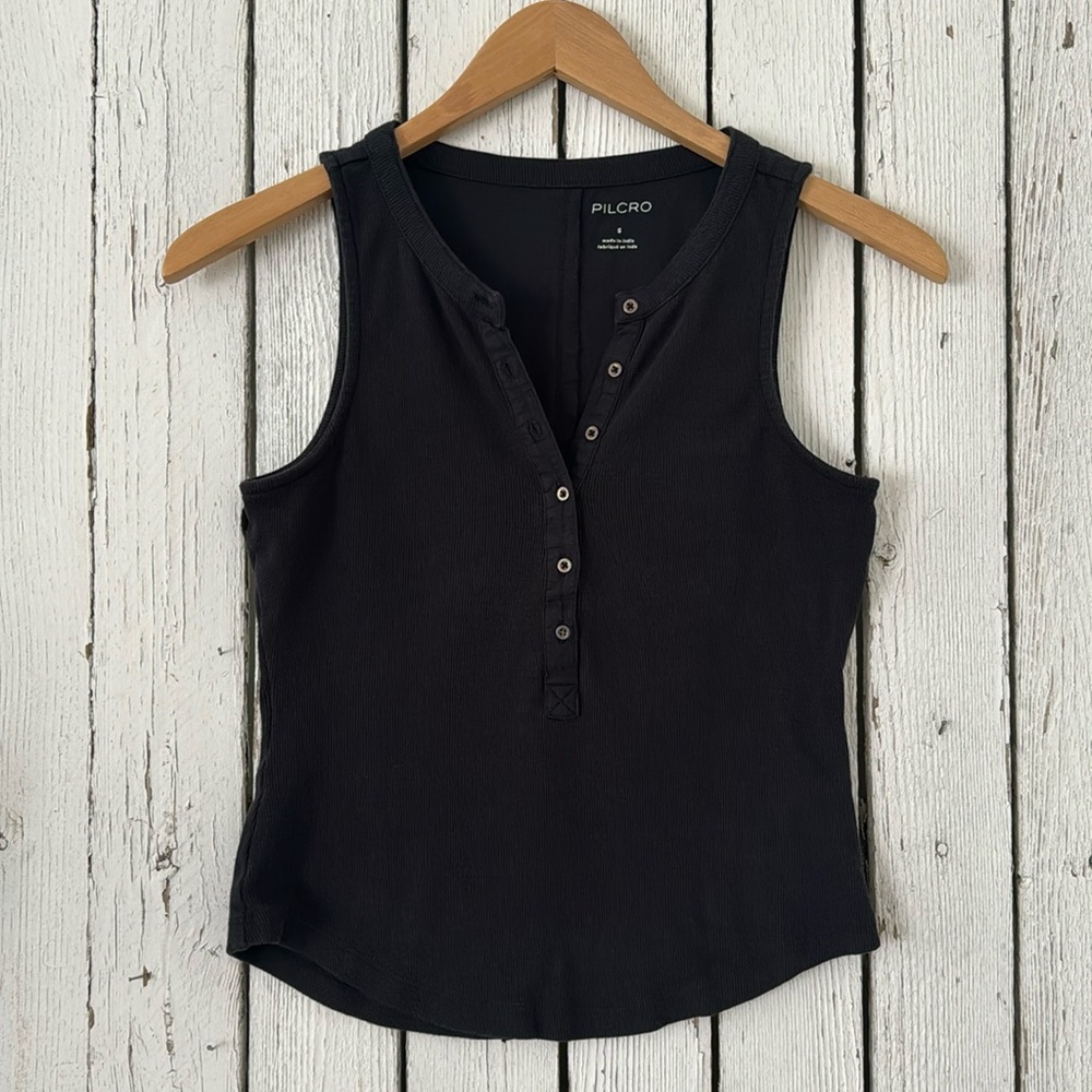 Pilcro button down tank - size Small